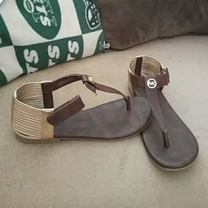 Girls sandals